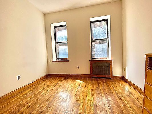 3rd image of 244 W 109th St #1C1