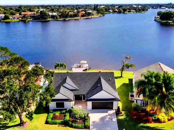 12852 Meadowbreeze Drive, Wellington, FL 33414