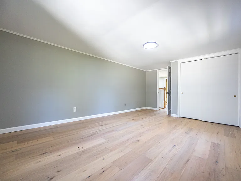52 East Ave — Photo 30