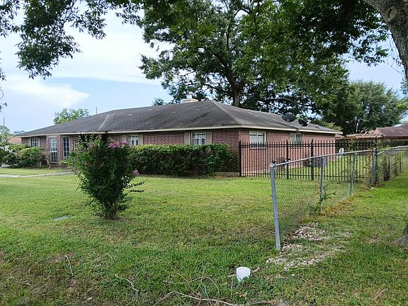 2nd image of 3107 Areba St