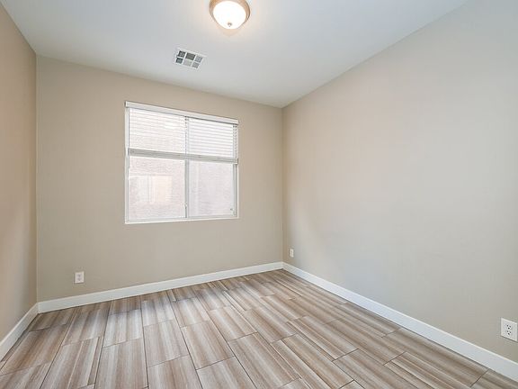 5th image of 8717 Evan Lilas St