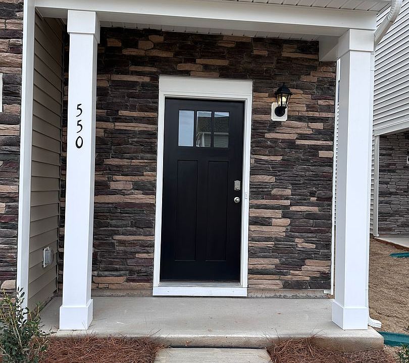1st image of 550 13th Avenue Dr NE