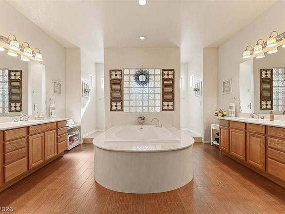 5th image of 10191 Renae Nicole Ct