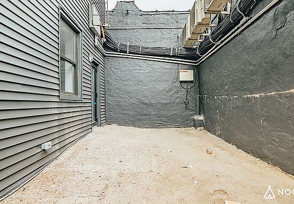 3rd image of 644 Lorimer St #1