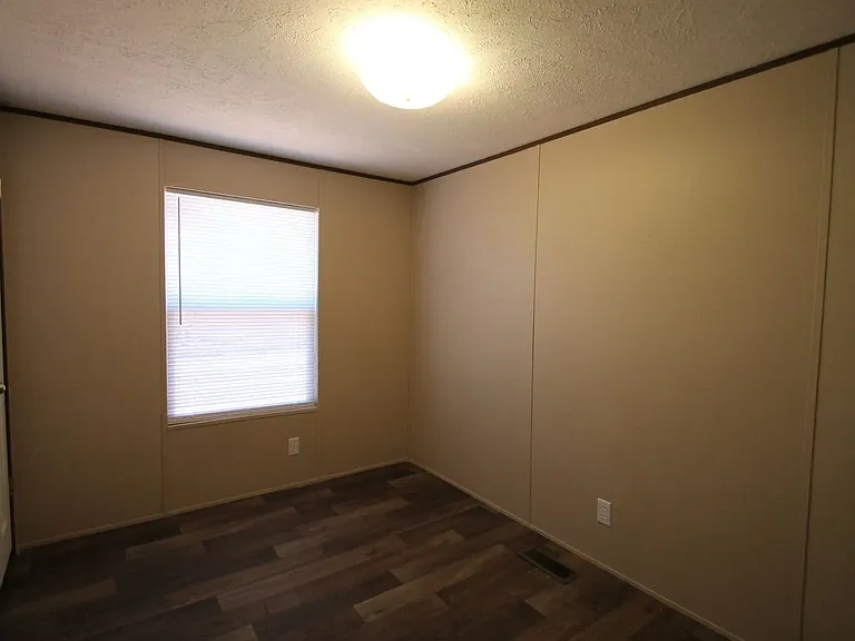3046 Shannon Rd — Photo 10