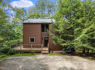 6 Cayuga Trl, Malvern, OH 44644