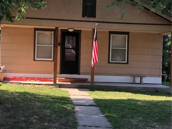2918 Locust St, Saint Joseph, MO 64501
