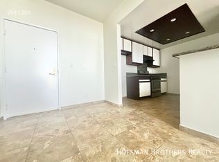 945 N Serrano Ave #211A, Los Angeles, CA 90029