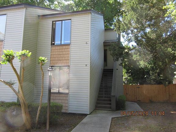 2nd image of 124 Elm Ave W Unit 3G