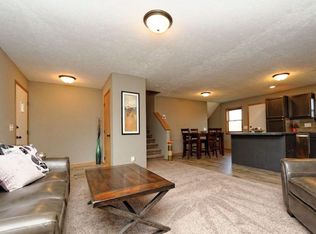 5268 N 111th Cir, Omaha, NE 68164