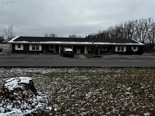 1401 Colony Park Dr, Scott City, MO 63780