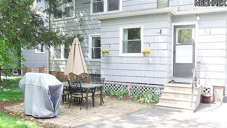 2nd image of 3040 Berkshire Rd