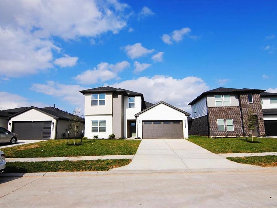 1st image of 28918 Lupo River Ct