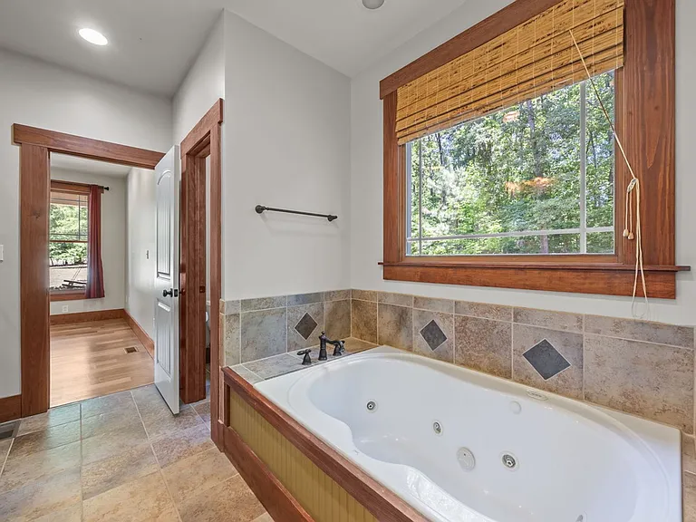 2171 Briarwood Cir — Photo 6