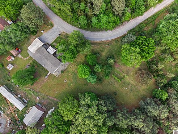 4th image of 161 Wesley Dr