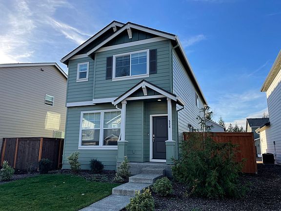 3rd image of 528 NE 138th Pl