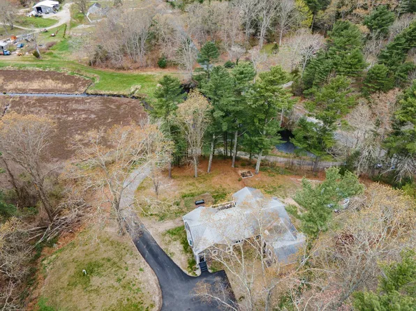 128 Dr Braley Road, Freetown, MA 02717