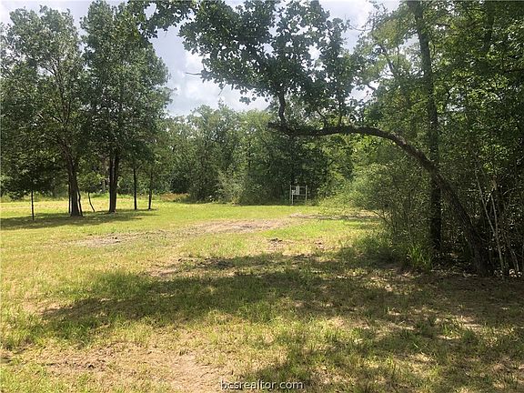 4th image of 1400 E Yaupon Dr