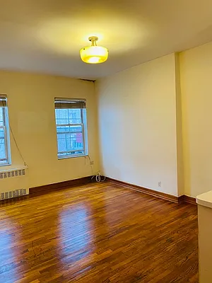 Rented by Bank Neary | media 5
