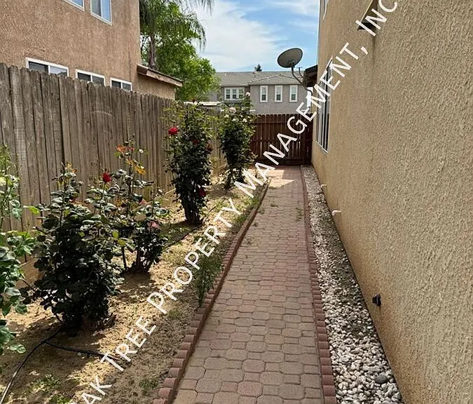 2705 Keats Ave — Photo 33