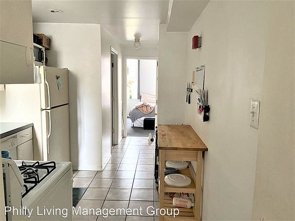 3rd image of 742 S 8th St #10501655