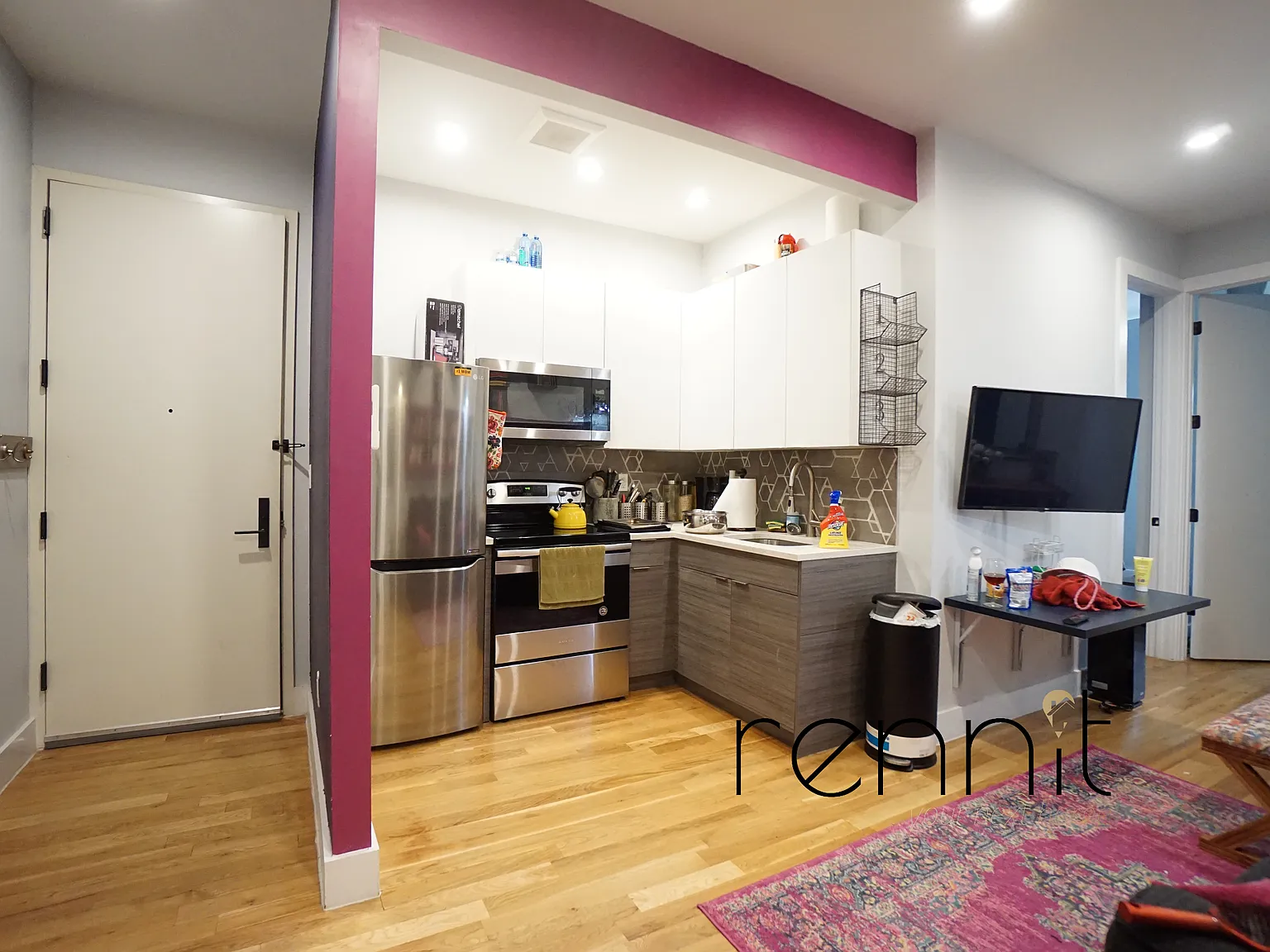 373 Howard Avenue — Photo 2