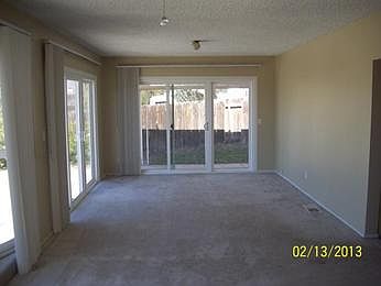4th image of 11786 Holmes St