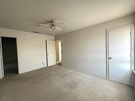 5th image of 2322 Wildewood Dr Unit A