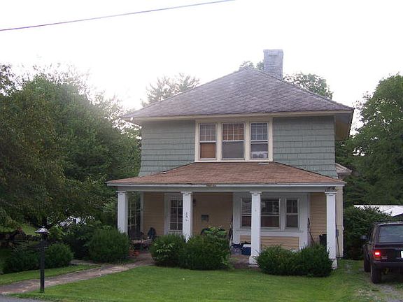 5th image of 472 Lafayette St