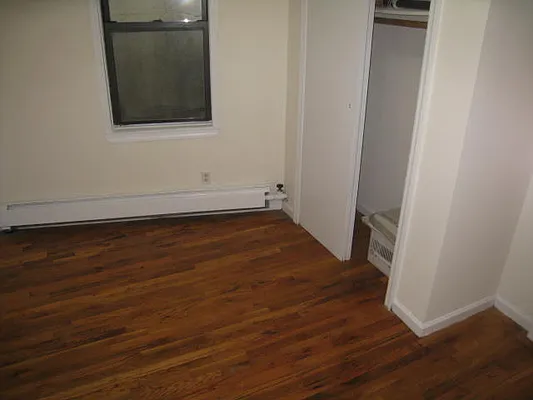 Rented by Alexiou Realty | media 5