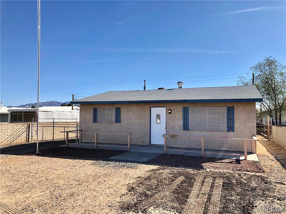 1st image of 3230 E Lass Ave