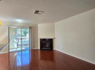 2001 Eastwood Dr APT 24, Vacaville, CA