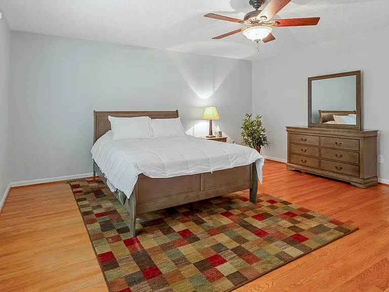 120 Palms St — Photo 17