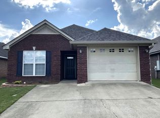 109 Turtle Dr, Elmore, AL 36025