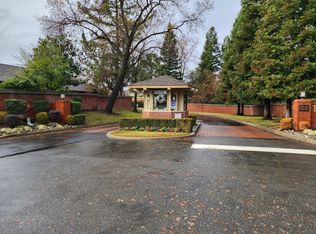 8903 Bluff Ln, Fair Oaks, CA 95628