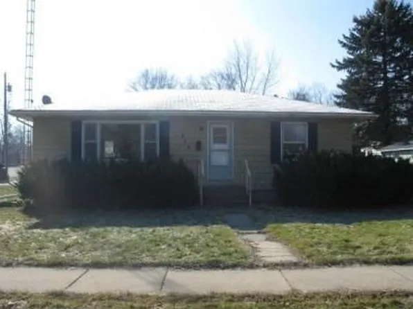 414 Harding St, Cassopolis, MI 49031