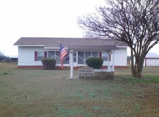 1440 Cornbridge Rd, Nashville, AR 71852