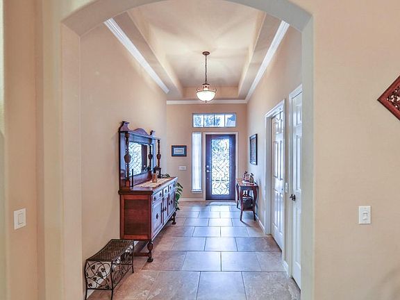 As you enter on the home the warmth of the atmosphere, makes you feel "I'm Home"