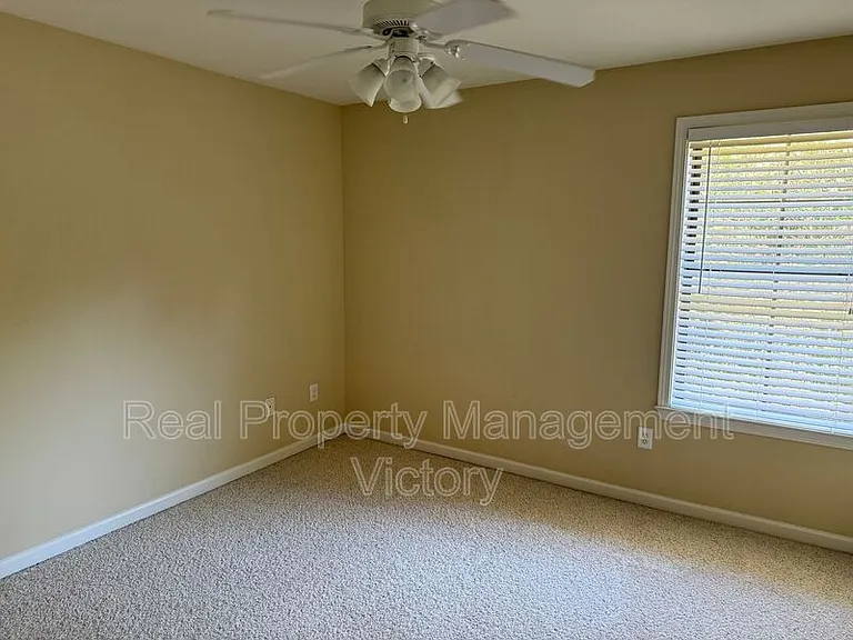 4248 Ashwood Cv — Photo 15
