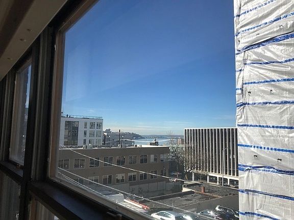 5th image of 419 Queen Anne Ave N APT 208