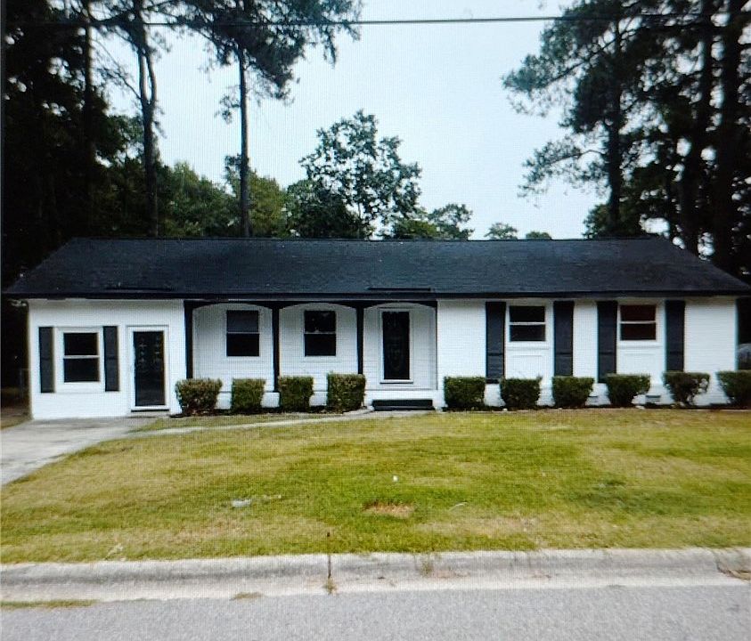 1st image of 702 W 28th St