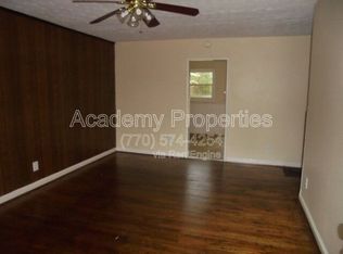 105 E Mimosa Dr, Jonesboro, GA 30236