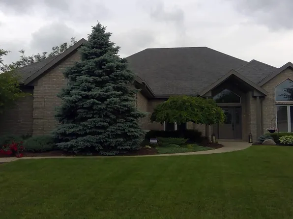 602 Red Bluff Dr, Fort Wayne, IN 46814