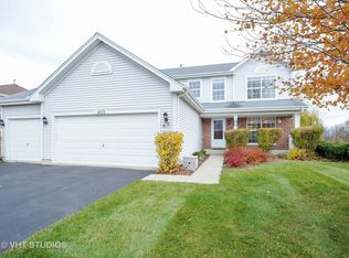 1477 S Amarias Dr, Round Lake, IL 60073