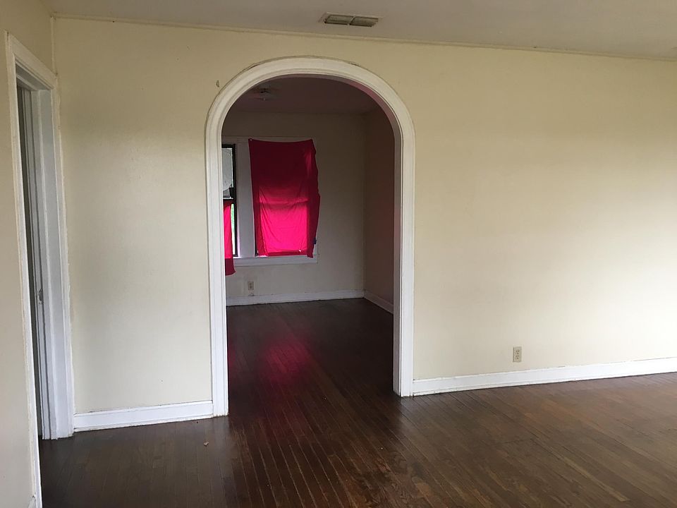 2nd image of 1605 Peabody Ave