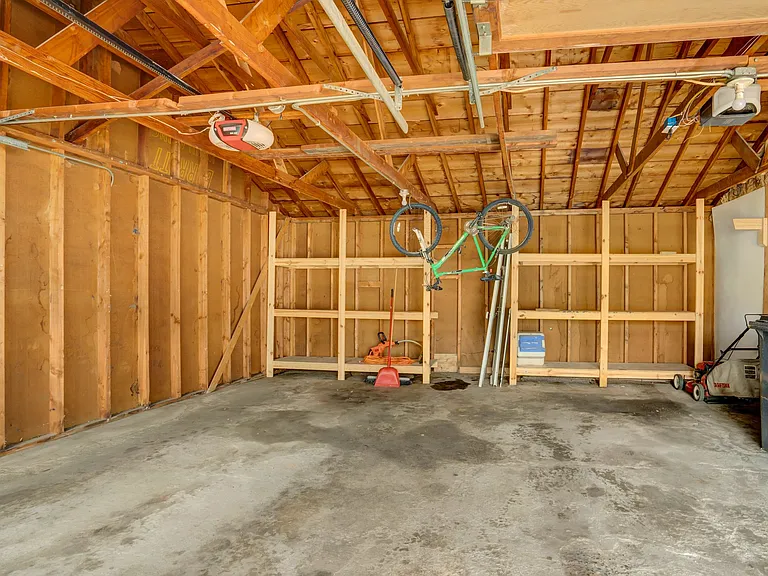 1022 20th Ave NE #1 — Photo 20