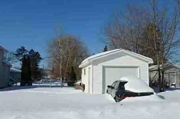 4th image of 530 4th St SE