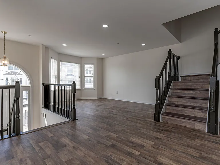 5601 Ashburn Ter — Photo 7