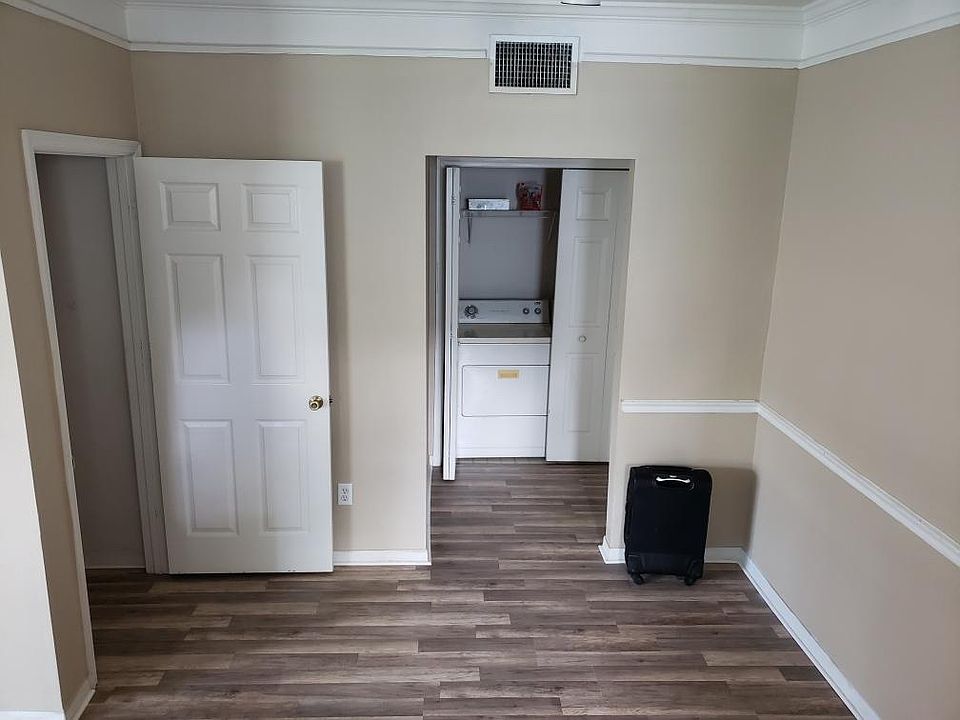 2nd image of 3353 Westchester Square Blvd APT 103