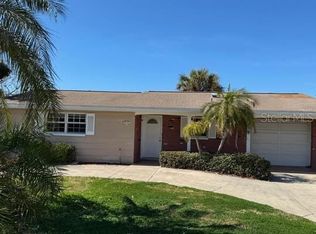 2154 Cedar Dr, Dunedin, FL 34698